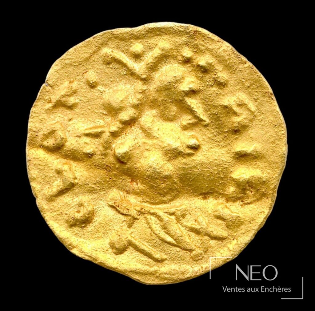 Avers d’un triens en or au nom de Clotaire II