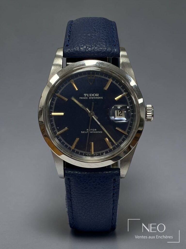 Montre Tudor Prince OysterDate à cadran bleu avec guichet date à 3 h