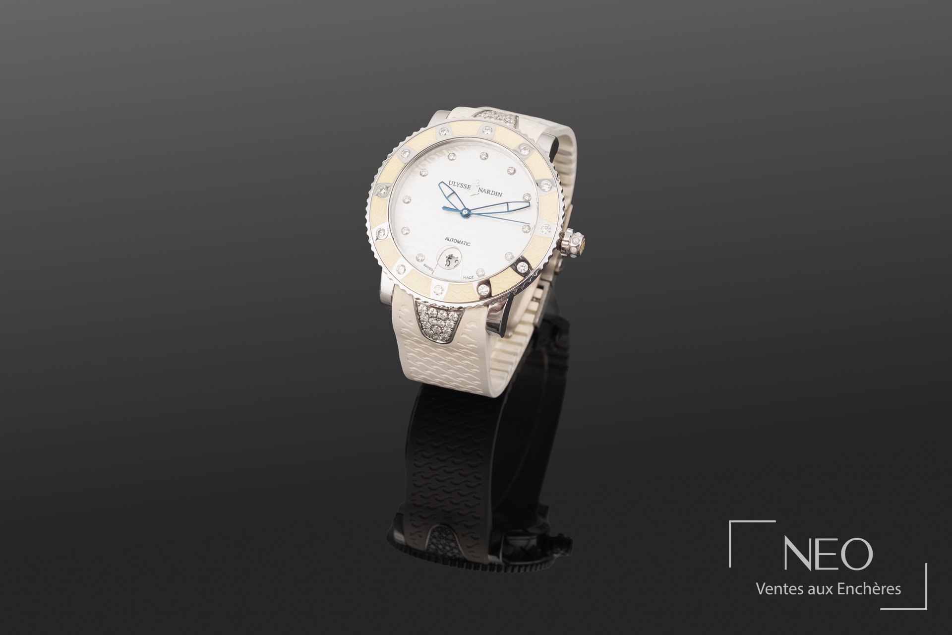 Ulysse Nardin Lady Diver montre bracelet ronde vers 1990