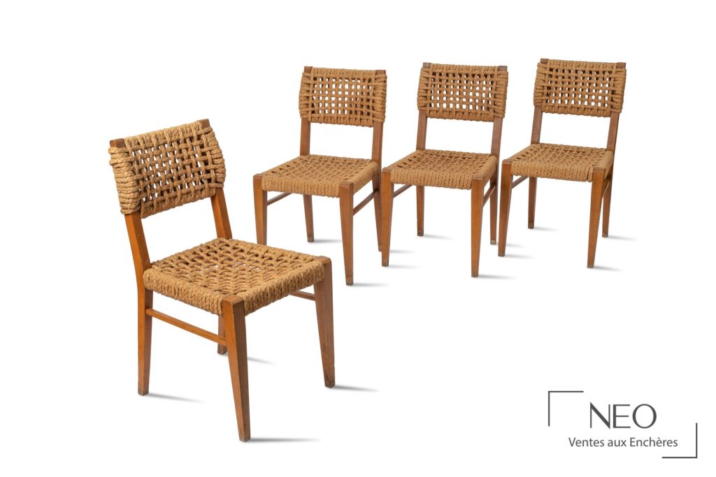 Suite de quatre chaises Vibo à Vesoul en jonc tressé et hêtre