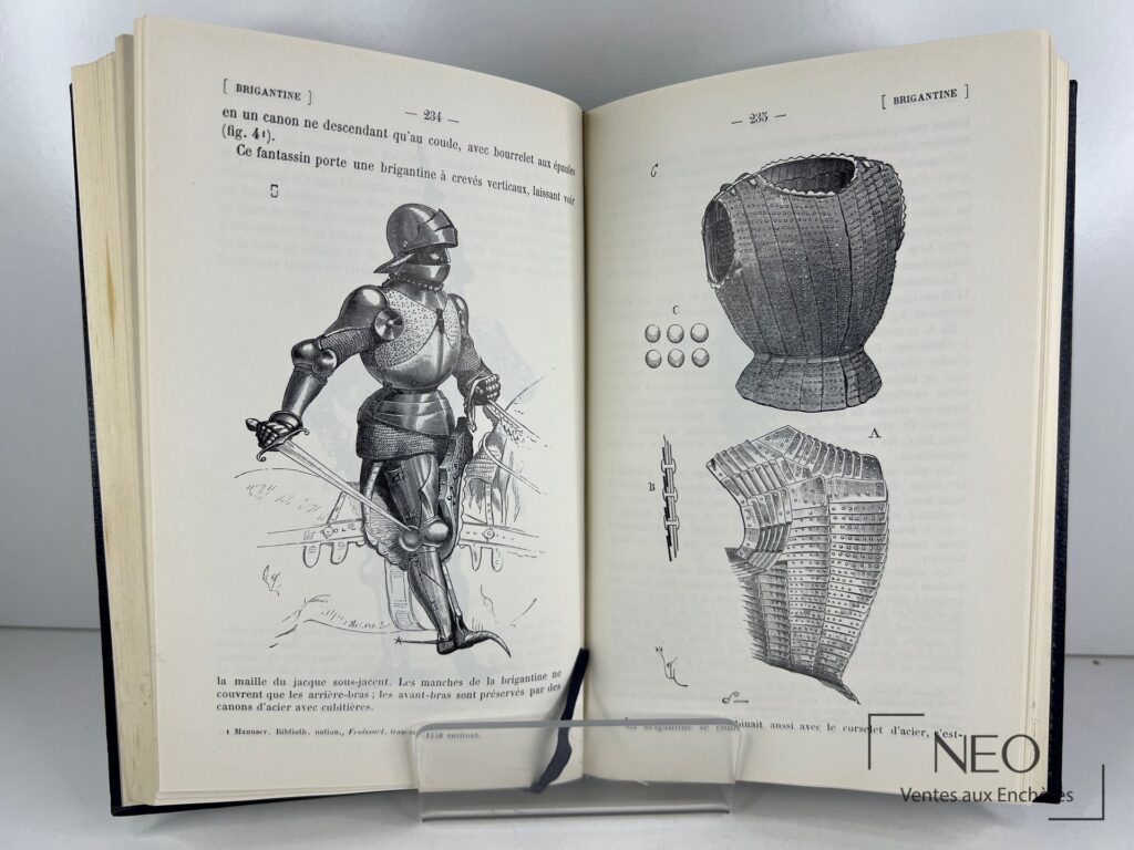 Pages ouvertes d'un livre illustré montrant une gravure de brigandine et du texte en regard.