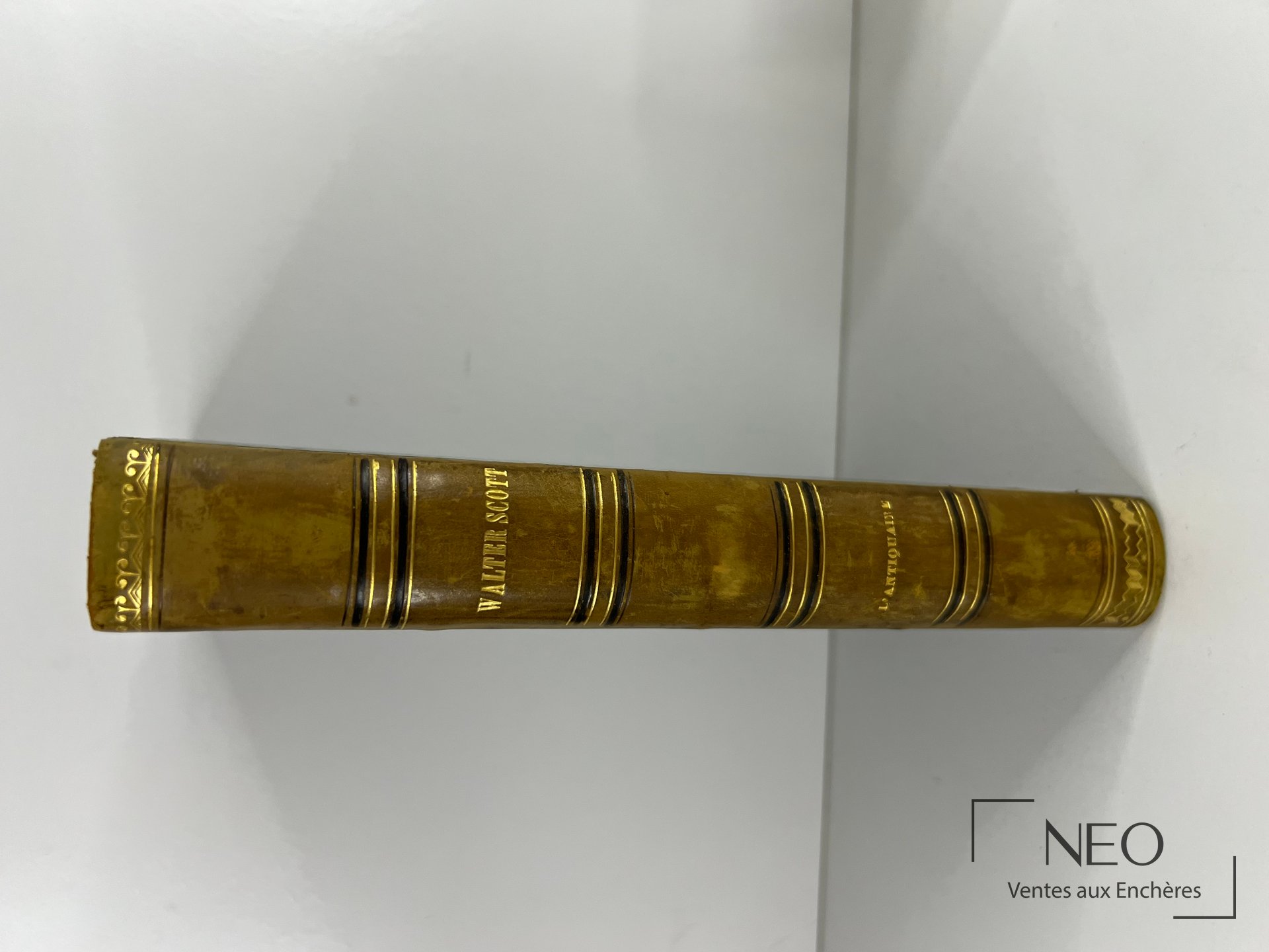 Walter Scott, L’antiquaire, édition Paris Armand-Aubrée, 1830