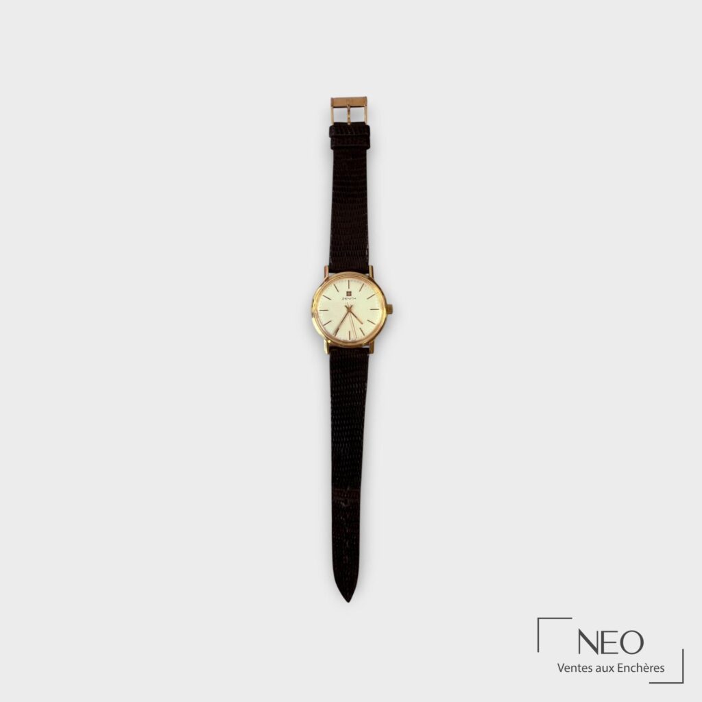 Montre bracelet Zenith Surf en or jaune sur bracelet cuir