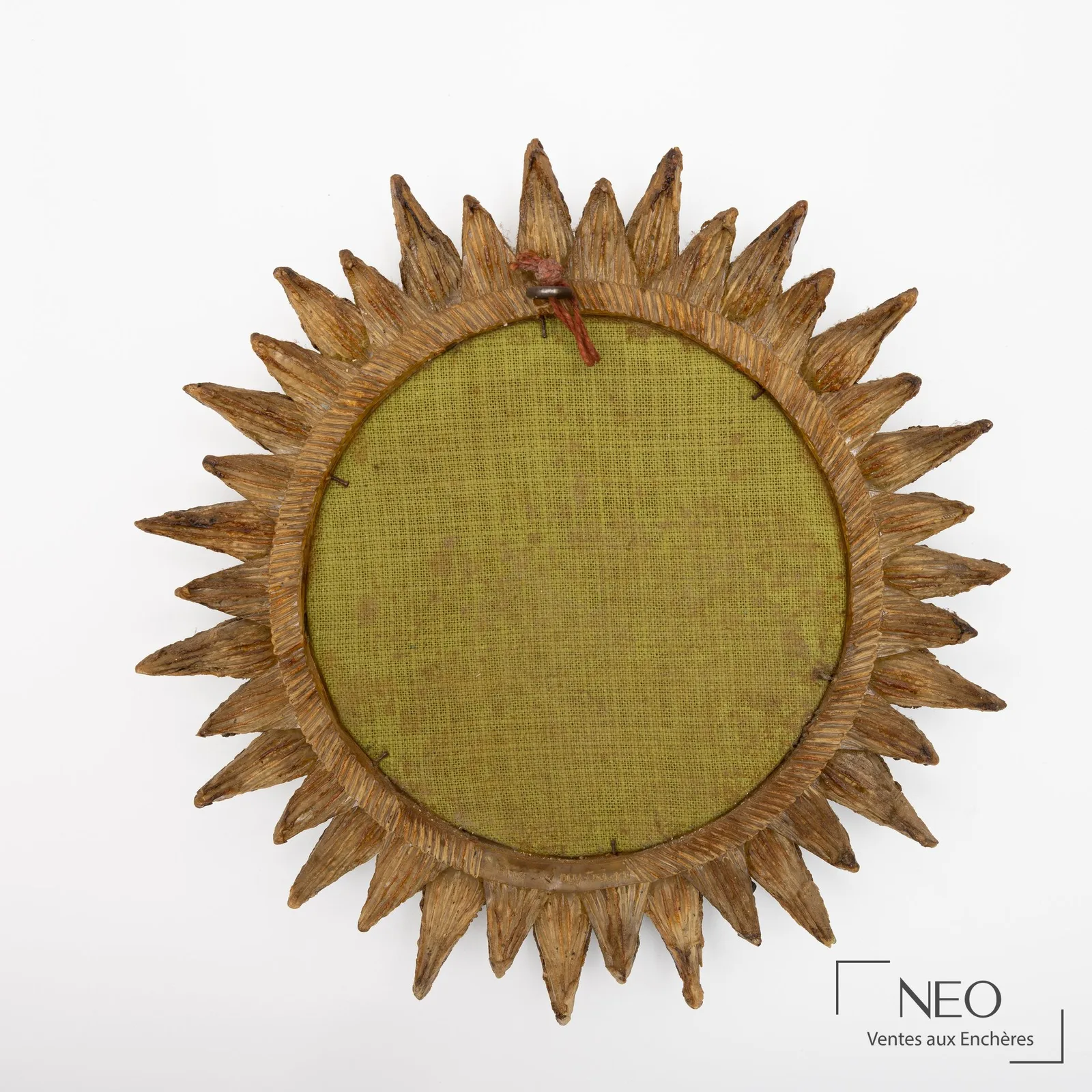 Revers d'un miroir Soleil à pointes de Line Vautrin avec signature dans la masse et toile d'origine