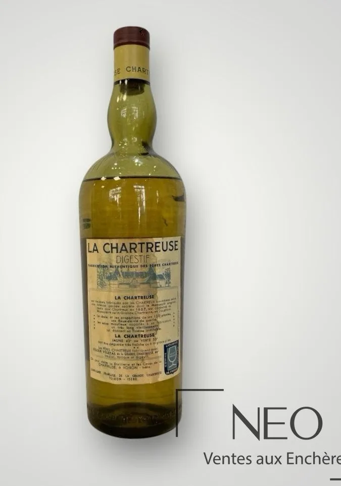 Chartreuse Jaune Voiron 1956-1964 au bouchon engagé et niveau bas, exemple de défaut de conservation