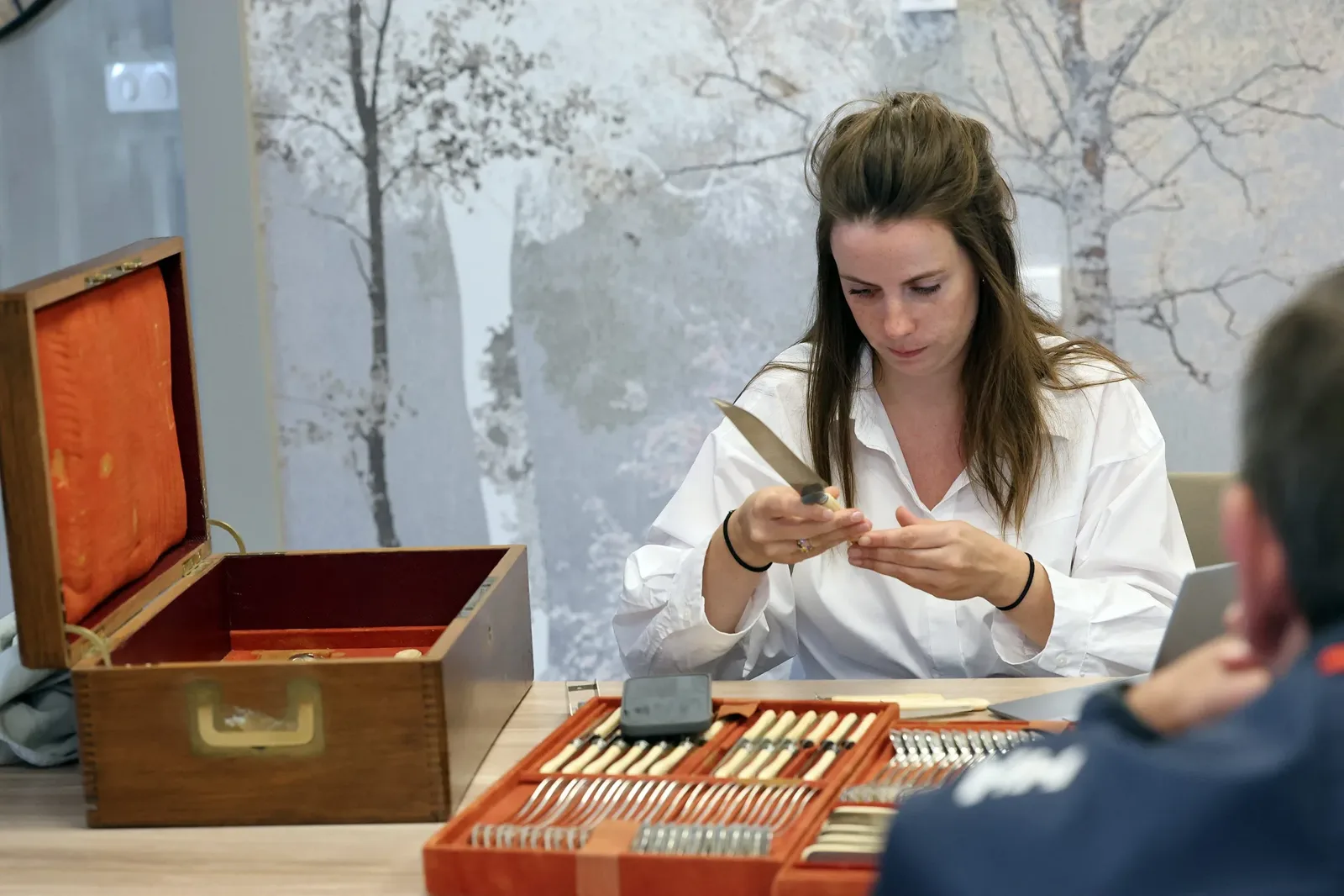 Où faire estimer gratuitement ses tableaux, bijoux et objets à Clermont-Ferrand ?